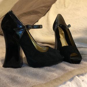 Funky Zinc black suede peep toe pumps
